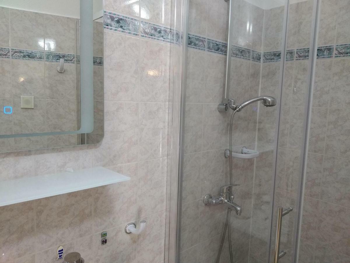Central Apartments Circolo Rovinj Ngoại thất bức ảnh